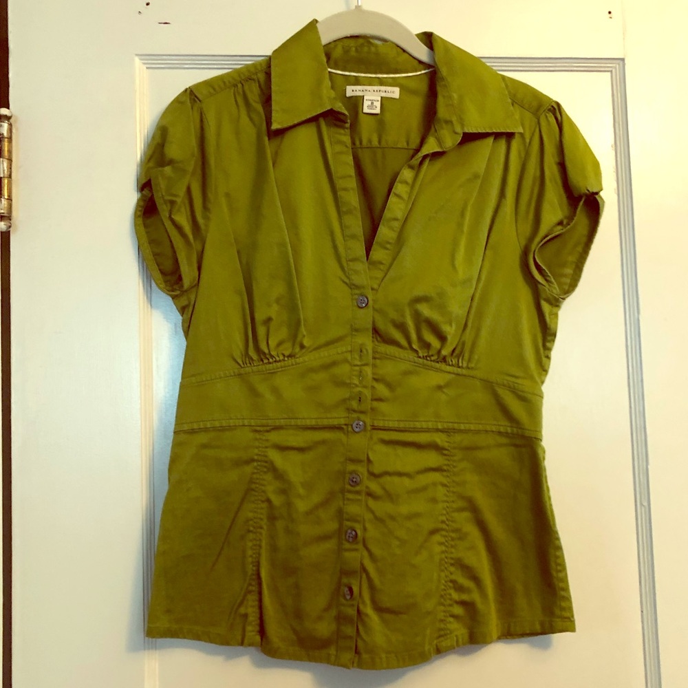 Banana Republic stretchy cap sleeve dress shirt